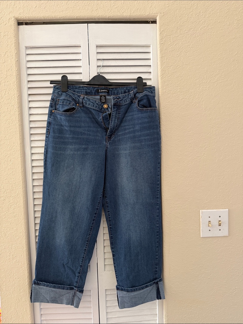 d. jeans Boyfriend Jeans in Mid Blue Wash size 14